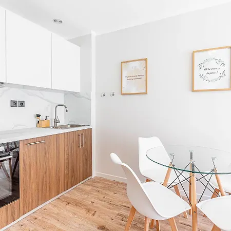 Daire Grand 4 Couchages Quartier Musiciens Nice
